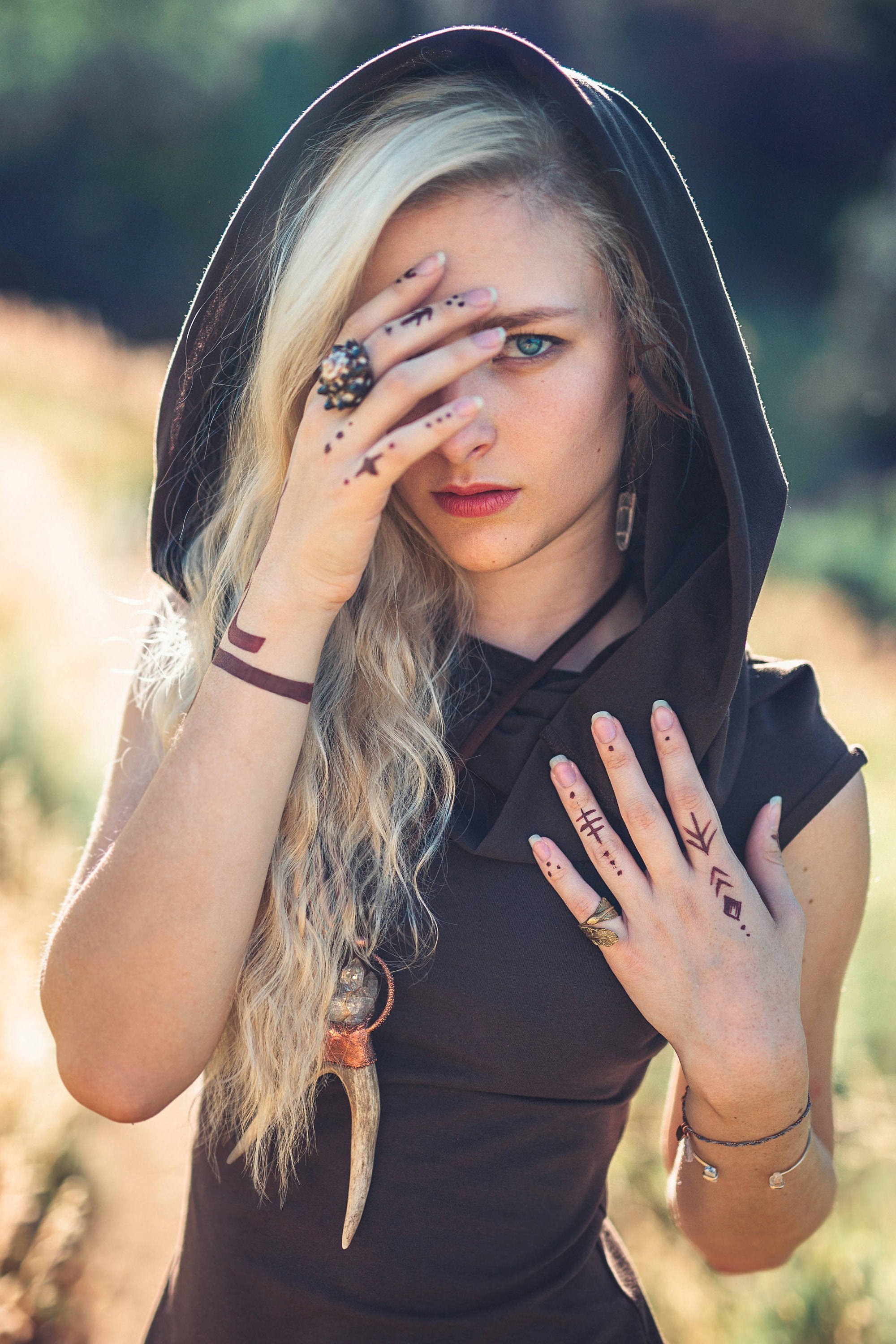 Shanti Hoodie